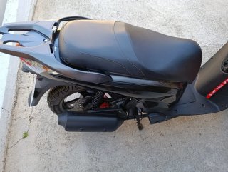 Honda SH 125i Scooter Negra