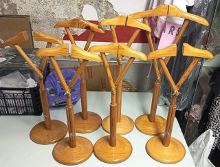 Perchas Maniquí Madera .