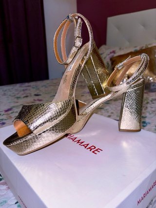 Sandalias doradas Maria Mare