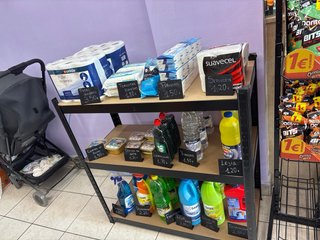 Liquidación de productos variados