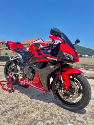 Honda CBR 600RR PC40
