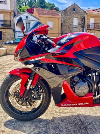 Honda CBR 600RR PC40