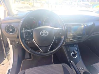 Toyota Auris 1.8 140H Advance Touring Sports