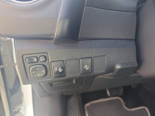 Toyota Auris 1.8 140H Advance Touring Sports