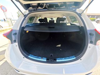 Toyota Auris 1.8 140H Advance Touring Sports