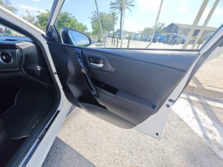 Toyota Auris 1.8 140H Advance Touring Sports