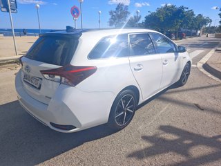 Toyota Auris 1.8 140H Advance Touring Sports
