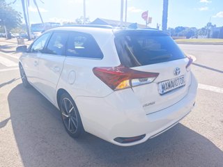 Toyota Auris 1.8 140H Advance Touring Sports