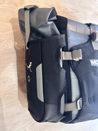 Mosko Moto Backcountry 25L + Aux Pox 4L
