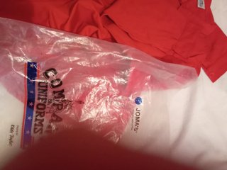 Mono de trabajo rojo