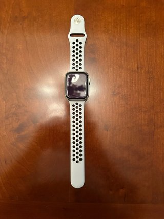 Apple Watch Nike Series 7 45mm GPS