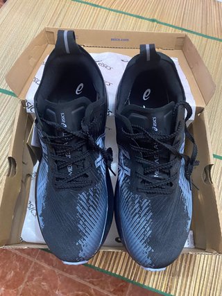Asics Megablast, talla 42, nuevas a estrenar