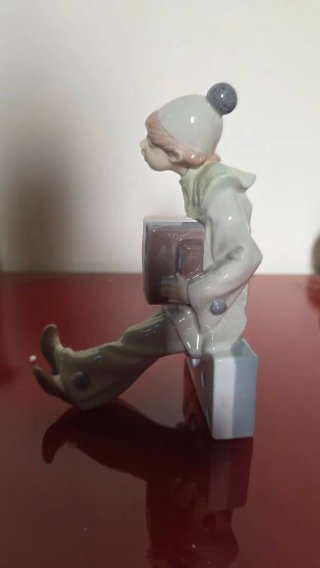 Figura Lladro Payaso Pierrot Acordeón