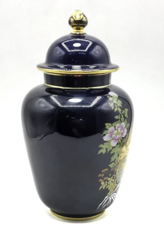 Precioso tibor antiguo de porcelana Capeans
