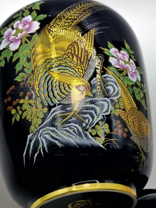 Precioso tibor antiguo de porcelana Capeans