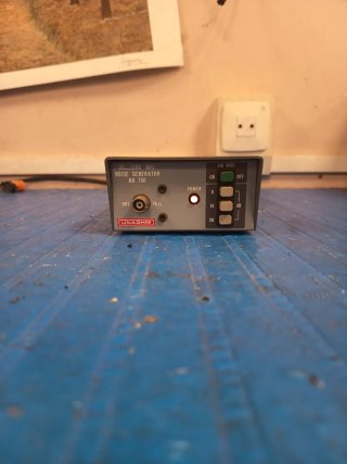 Generador de Ruido UNAOHM NG 750