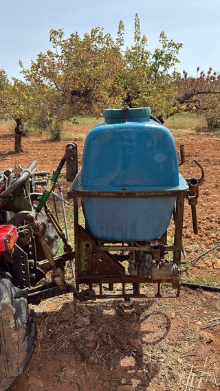 Cuba sulfatar para  tractor de 200 litros