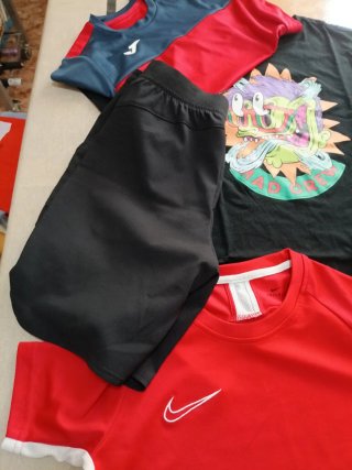 Lote Ropa Niño Camisetas y Pantalones