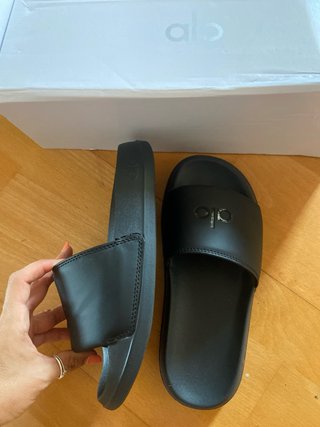 Sandalias Alo Negras