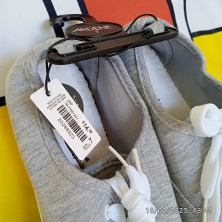 Bambas Ardene Talla 37 Gris