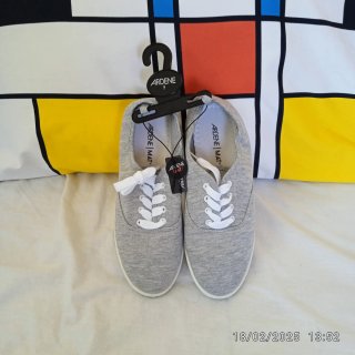 Bambas Ardene Talla 37 Gris