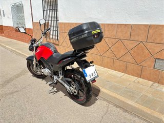 Moto MH 125 Naked Negra/Roja