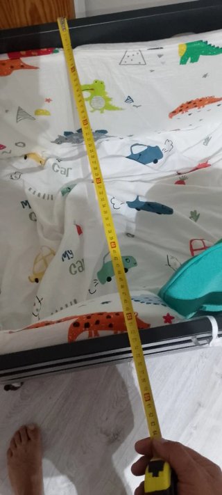 Cuna para bebé con ruedas ,marca micuna