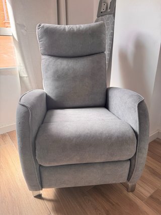 Sillón relax gris tela