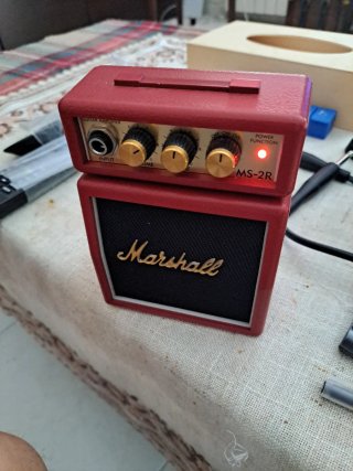 Marshall MS2R Amplificador Guitarra Rojo