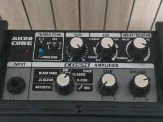 Roland Micro Cube Amplificador Portátil