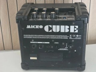 Roland Micro Cube Amplificador Portátil