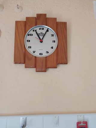 Reloj de pared madera pino