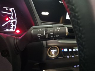 Lexus UX 2.0 250h Business