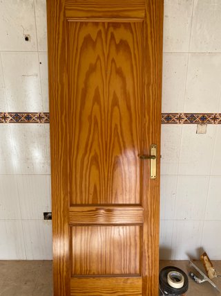Puertas macizas de pino