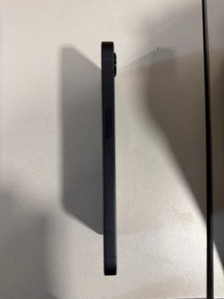 iPhone 16 C Negro