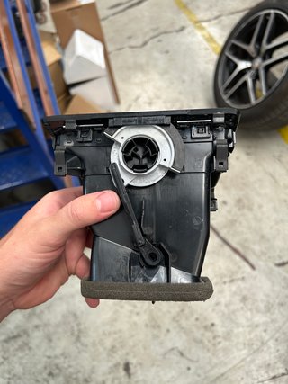 Embellecedor y rejilla ventilación central Golf 7
