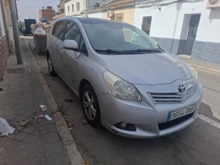 Toyota Verso 2010
