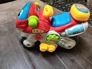 Moto bebé bilingüe italiano-inglés