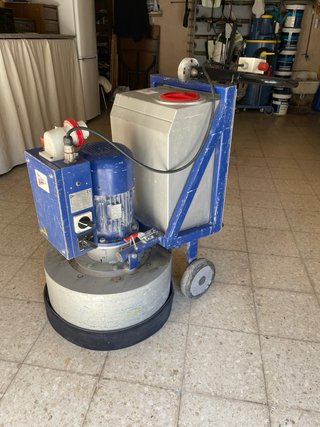 Aspiradora Zefiro 50 y Rebajadora Elite
