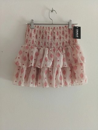 Falda ZAALC rosa y blanca estampada