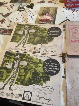 Lote 4 comics antiguos apaisados
