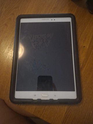 Tablet Samsung Modello A 9.7 (T550) Per ricambi.