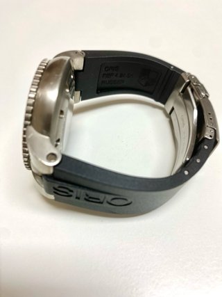 Oris Titan Day 7562P Reloj Suizo caja de titanio.