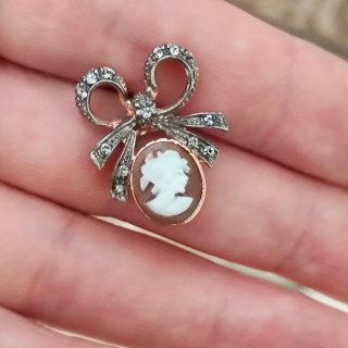 Pendientes Plata Diseño Lazo Cameo