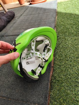 Patinete 3 ruedas Decathlon + Casco Bebé