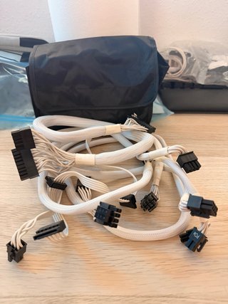 Cables Corsair RM850X Blancos