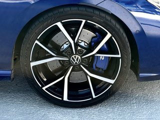 Volkswagen Golf R!