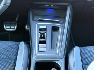 Volkswagen Golf R!