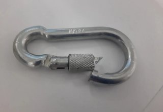 Mosquetón de seguridad con cierre