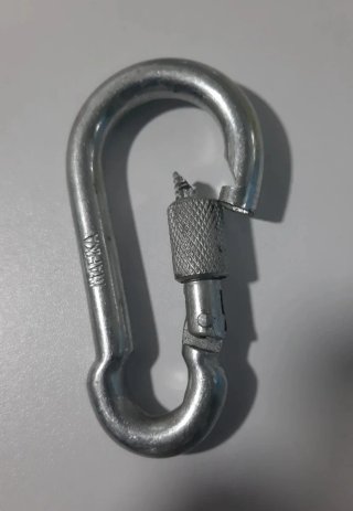Mosquetón de seguridad con cierre